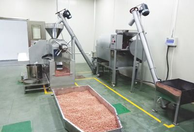 small peanut oil production mill